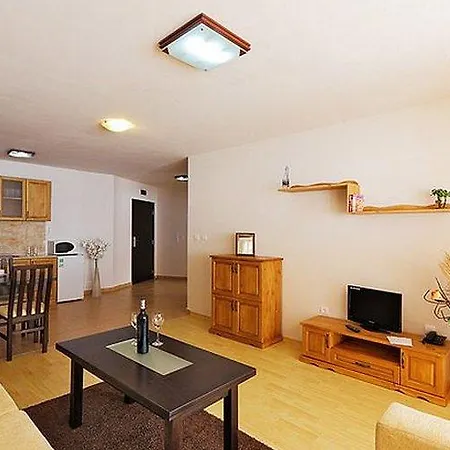 Forest Nook 빌라 팜포로보