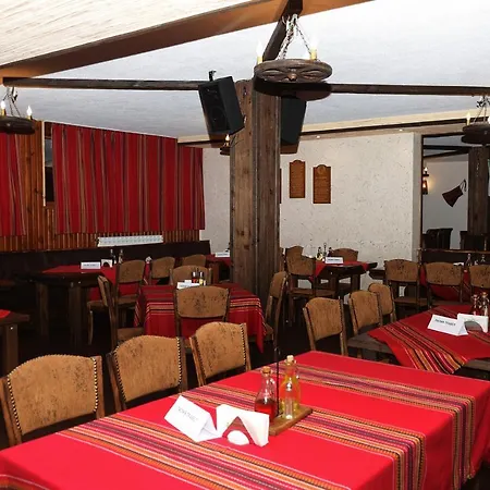 Forest Nook 빌라 팜포로보