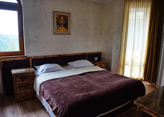 Forest Nook Villas *